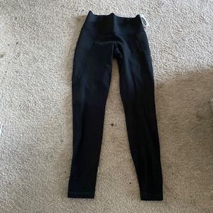 Old Navy Active Elevate Leggings (Go-Dry) Size Small